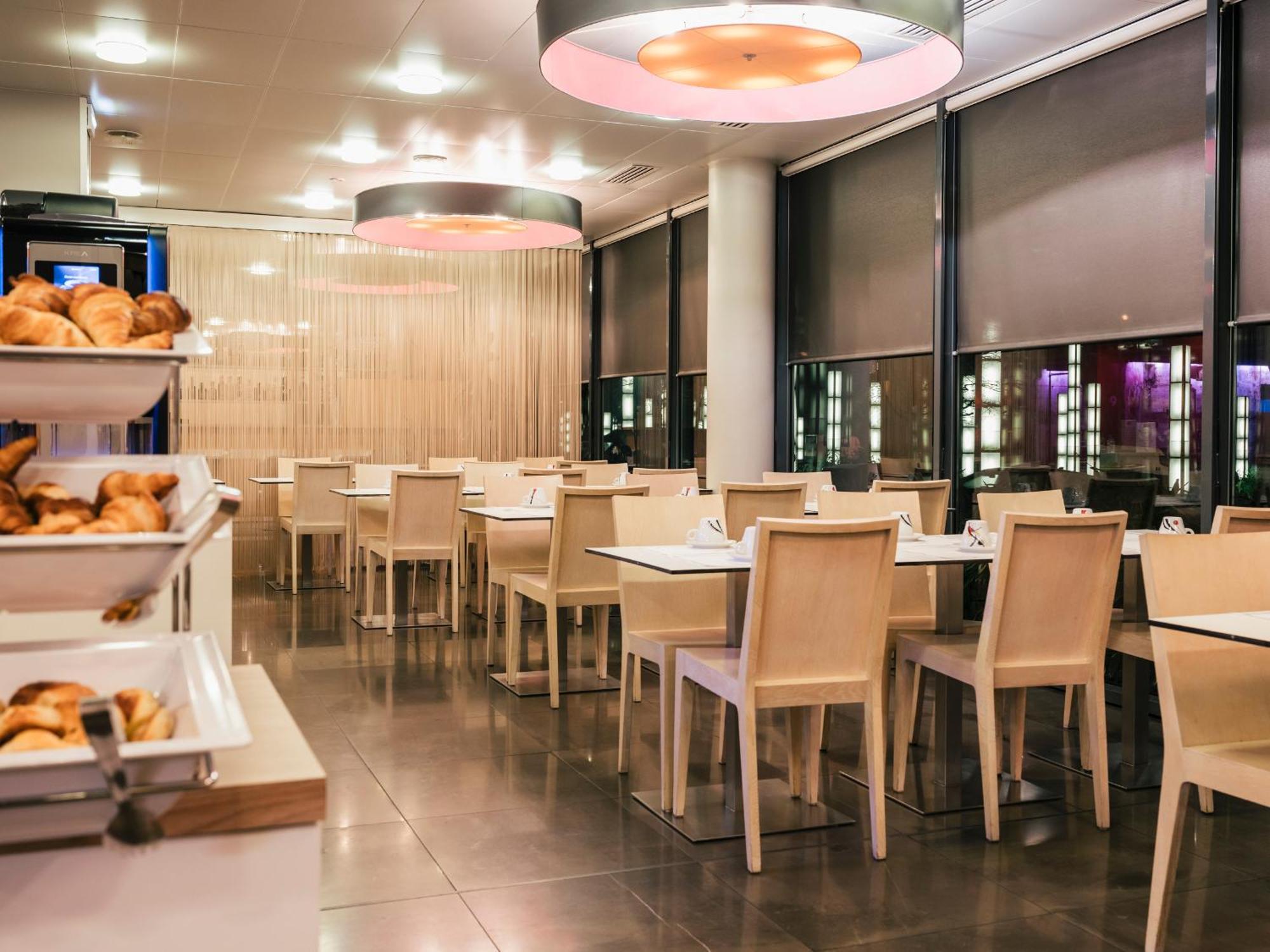 Holiday Inn Express Saint-Nazaire By Ihg מראה חיצוני תמונה