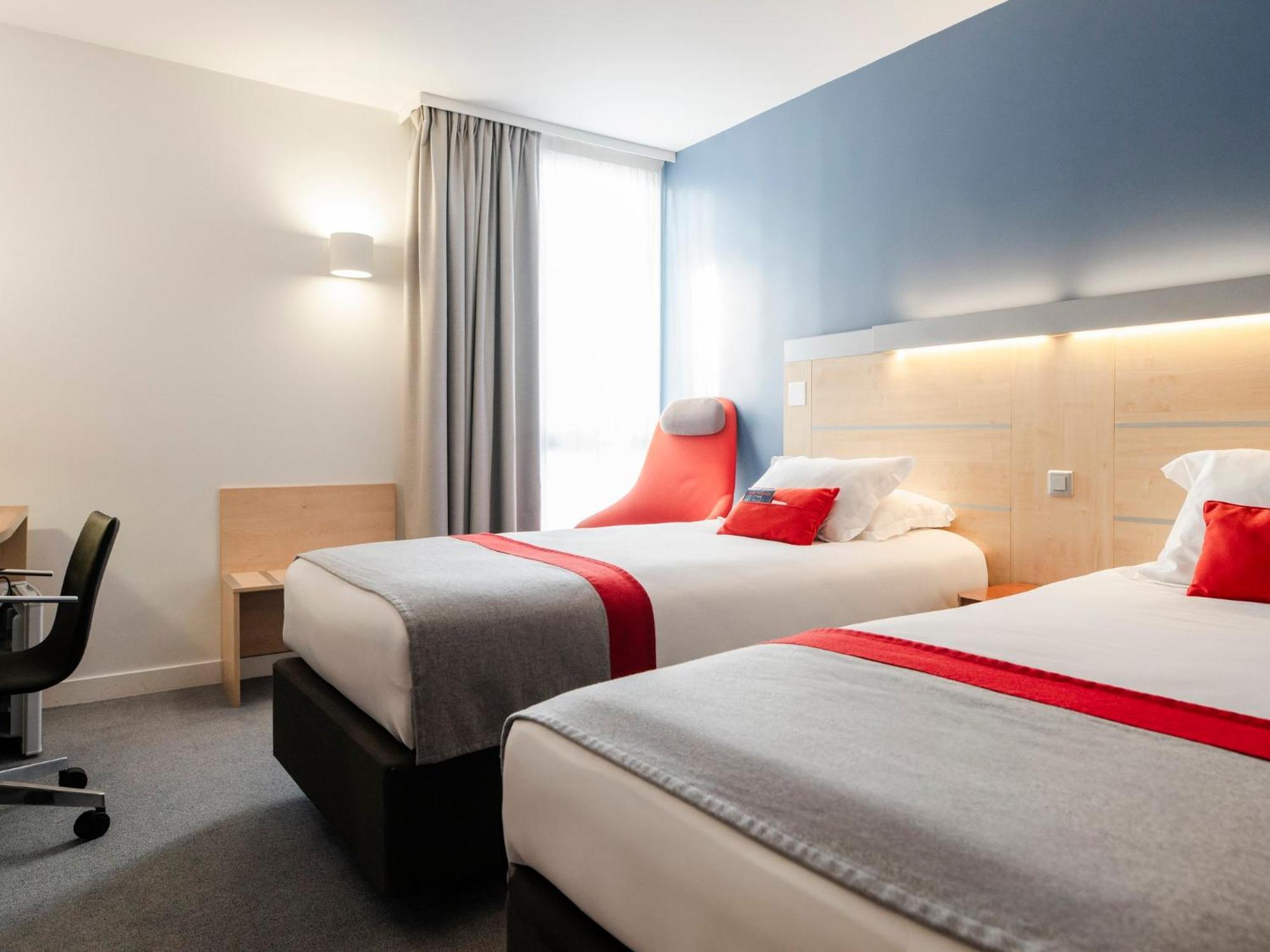 Holiday Inn Express Saint-Nazaire By Ihg מראה חיצוני תמונה