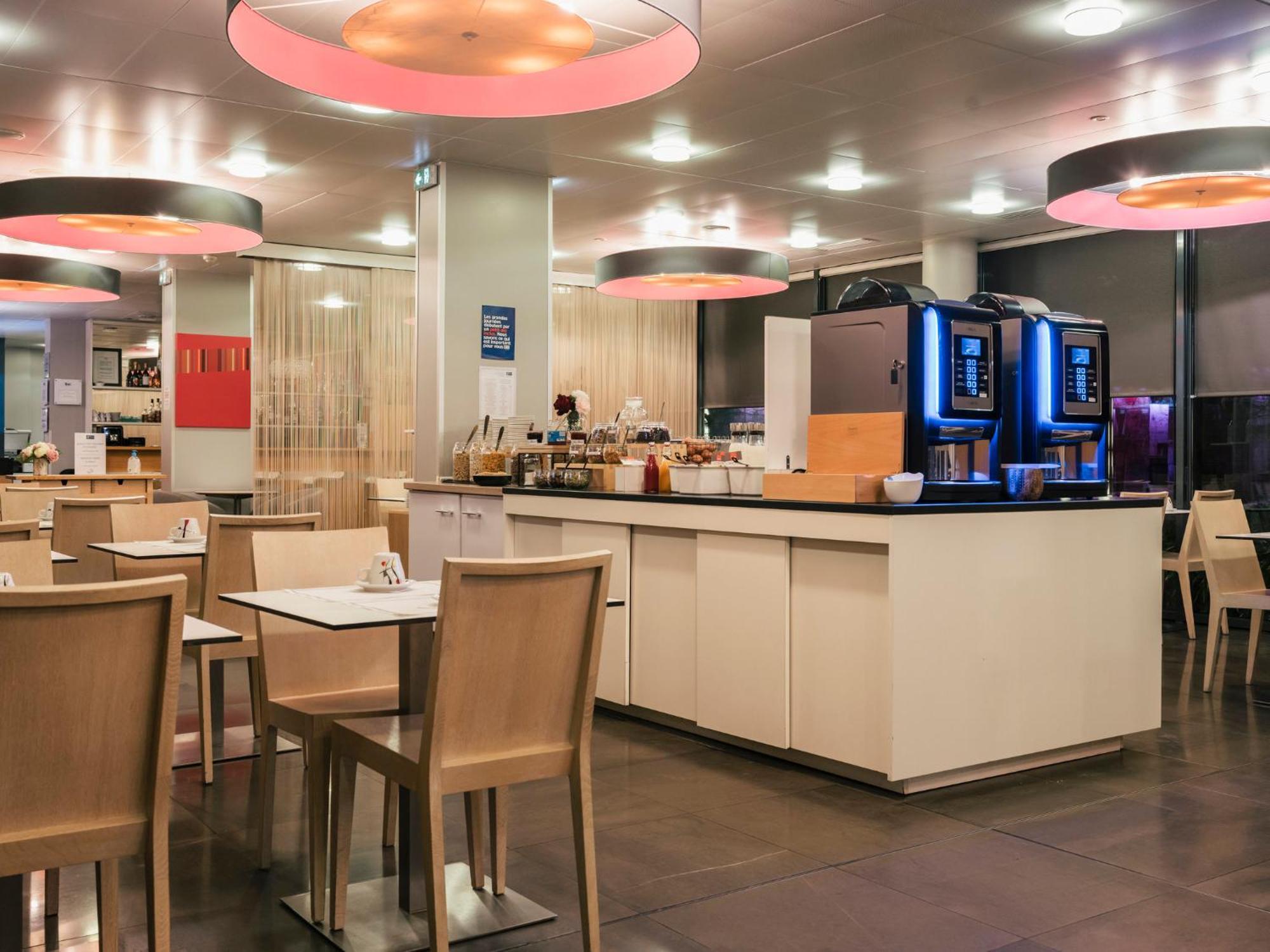 Holiday Inn Express Saint-Nazaire By Ihg מראה חיצוני תמונה