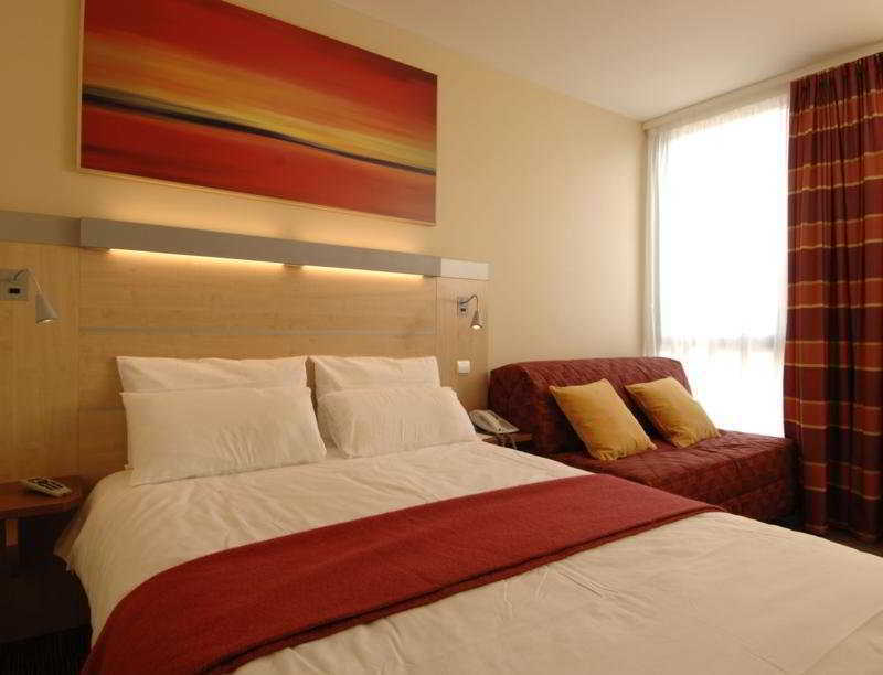 Holiday Inn Express Saint-Nazaire By Ihg מראה חיצוני תמונה