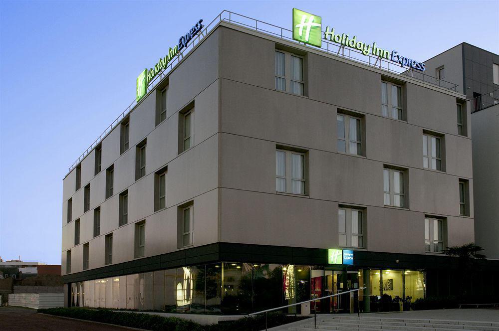 Holiday Inn Express Saint-Nazaire By Ihg מראה חיצוני תמונה